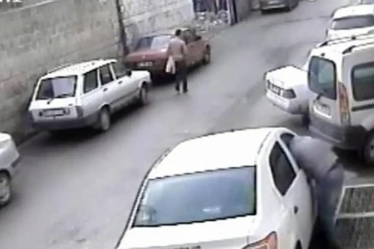 Hırsızlık yapan zanlı güvenlik kamerasına yakalandı