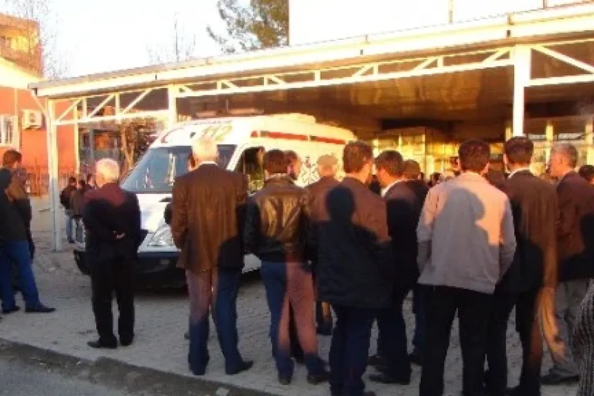 Minibüs takla attı: 2 ölü, 8 yaralı