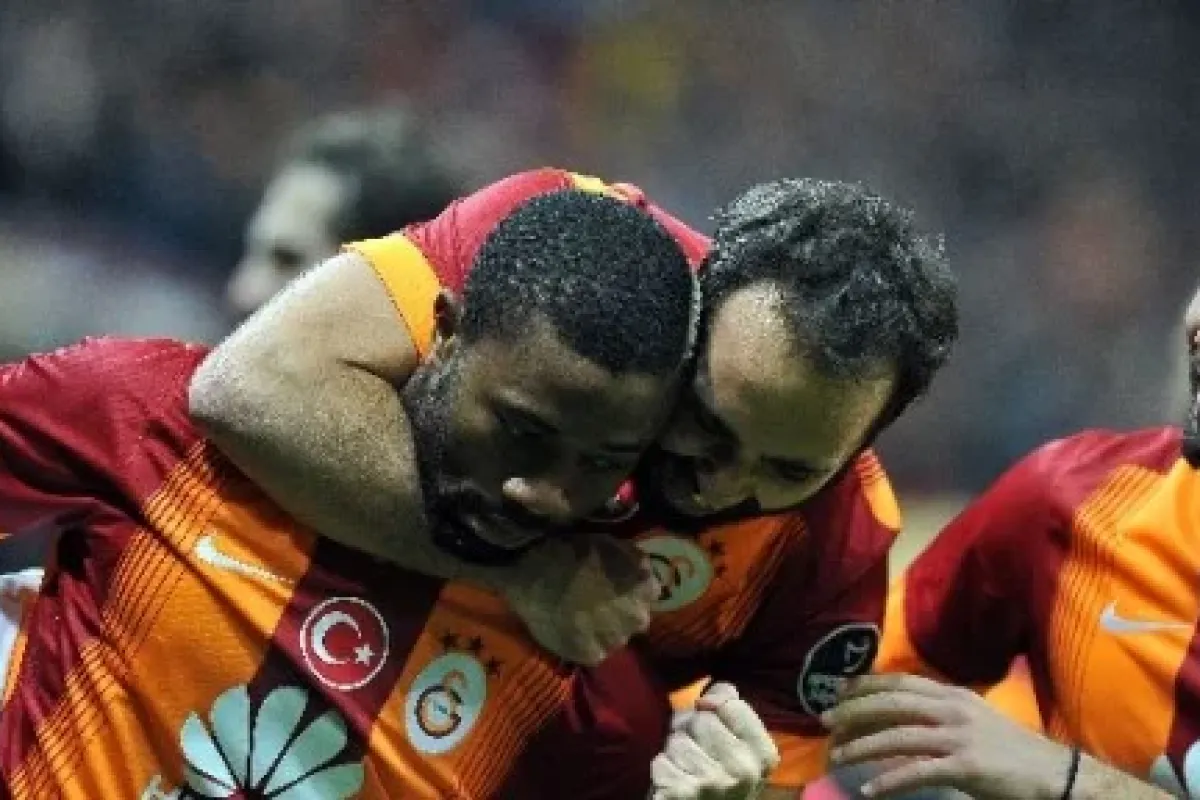 Lider, lider kaldı