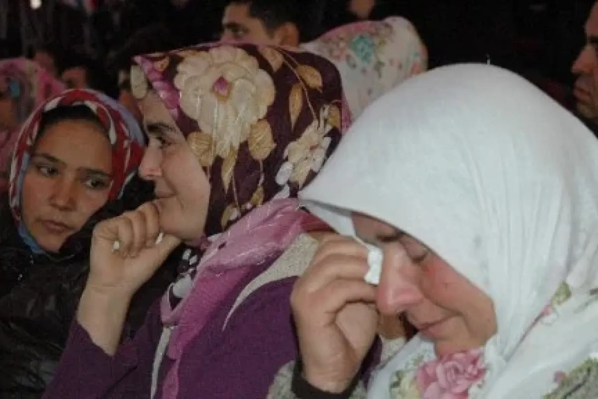 Madenci ailelerine tapuları verildi