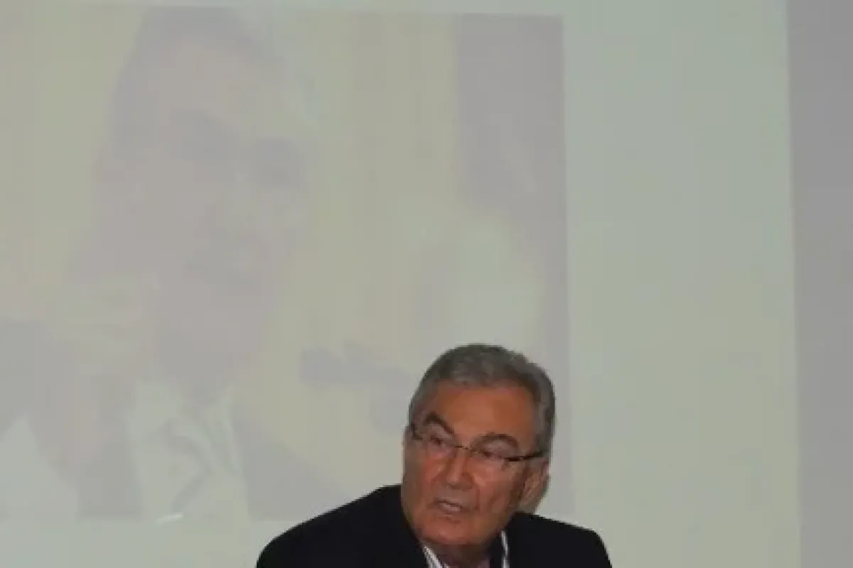 Eski başkan kapatılma iddalarına yanıt verdi