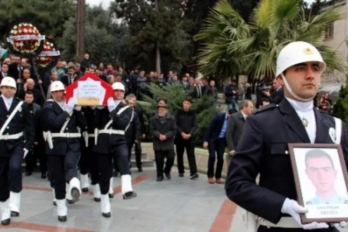 Polis memuru babasıyla aynı kaderi paylaştı