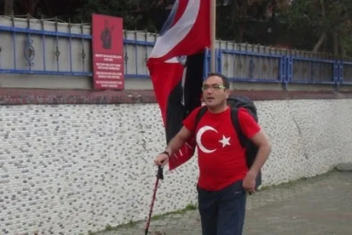 Şehitlere saygı için 350 kilometre yürüyecek
