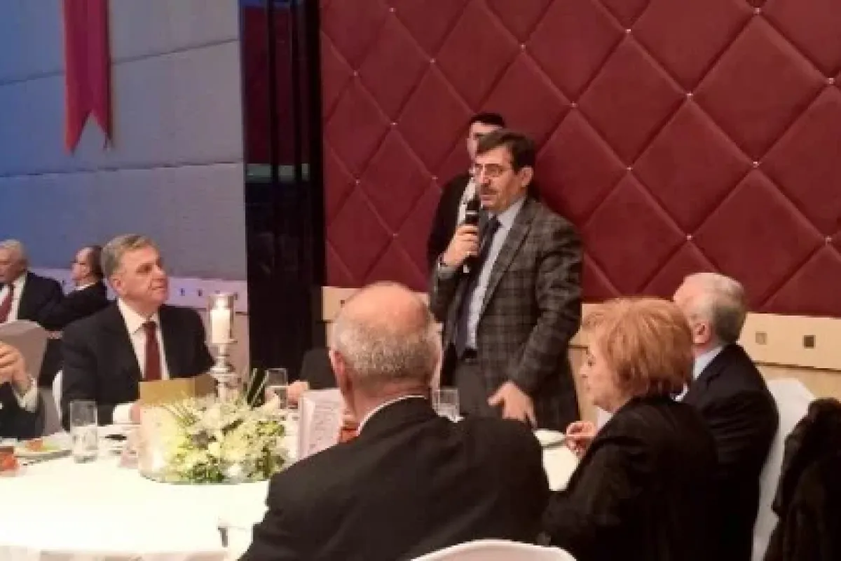 Bakan eski mevkidaşlarıyla buluştu