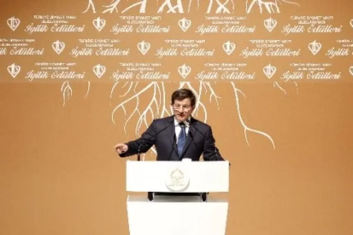 Uluslararası İyilik Ödüllerine Davutoğlu’da katıldı