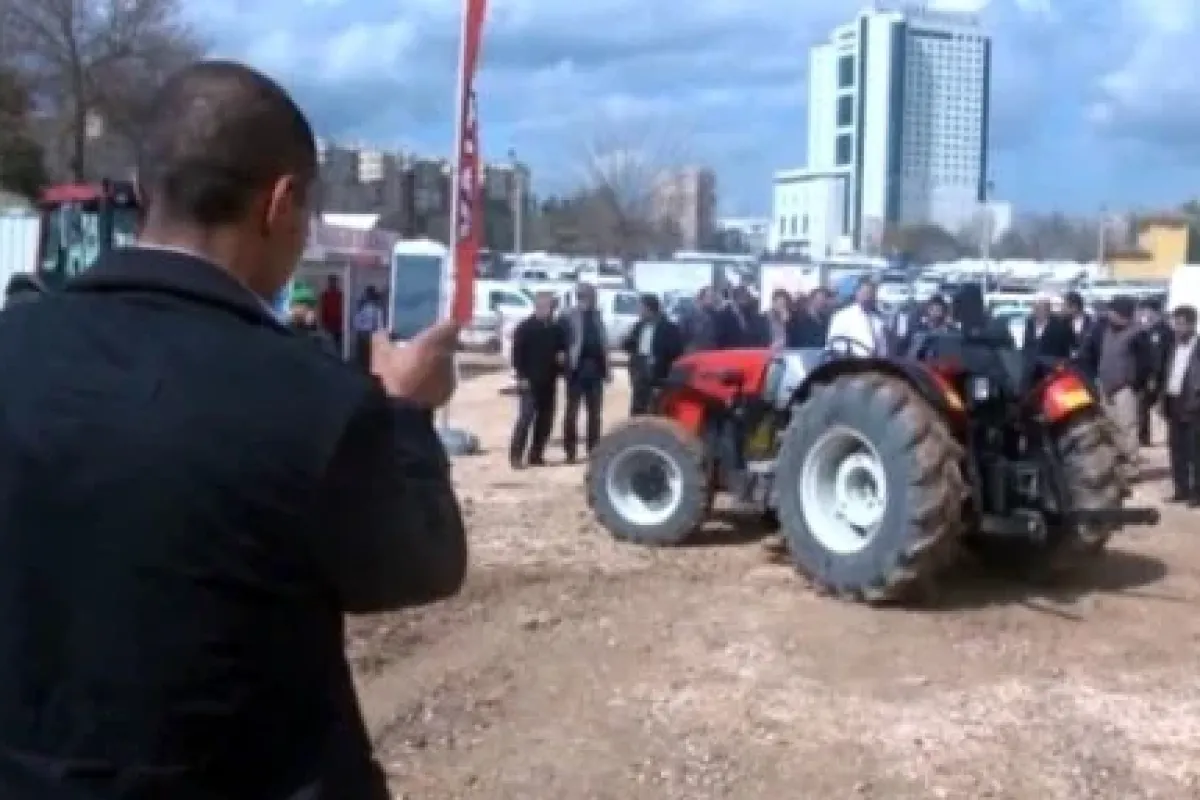 Bu da insansız traktör