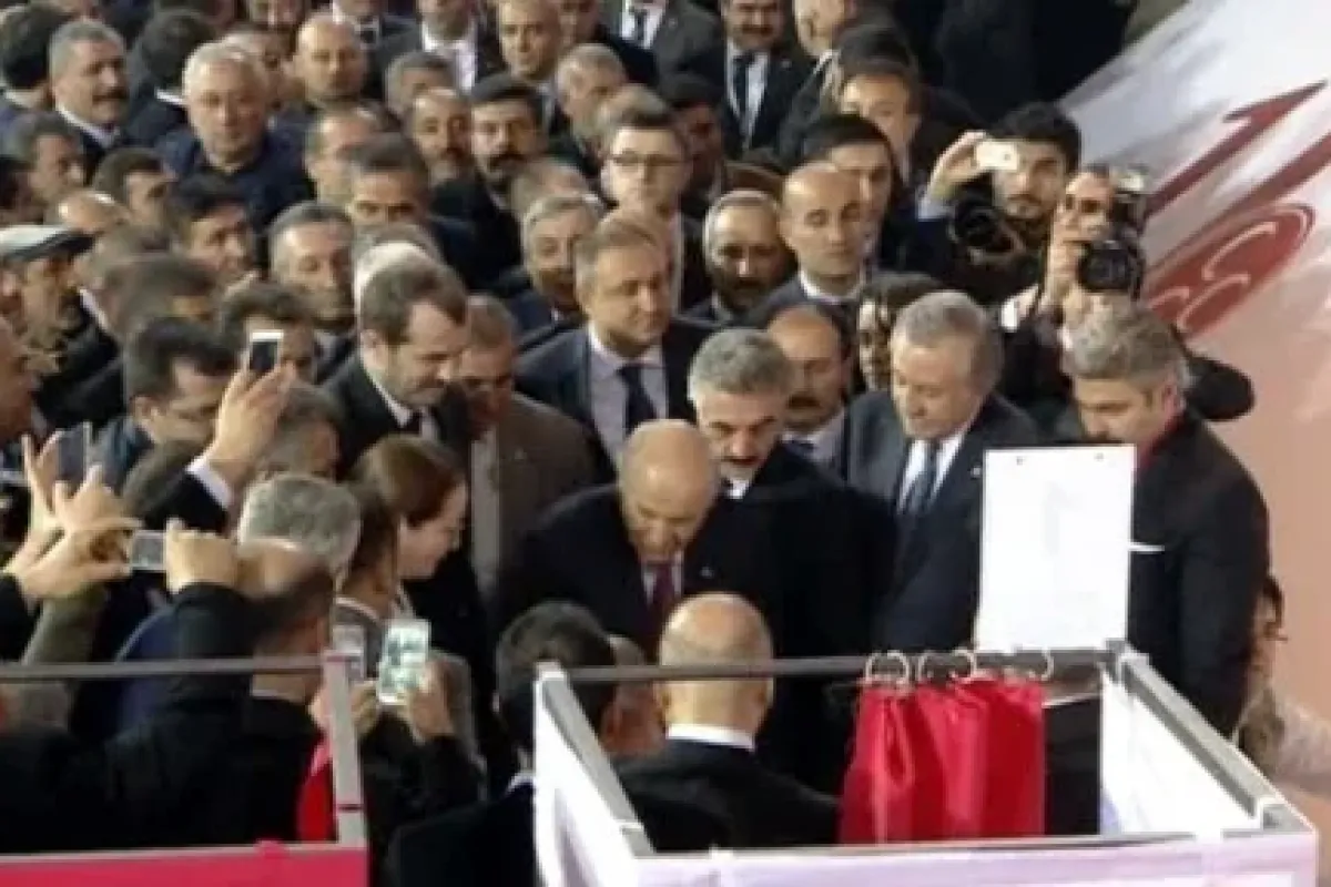 Bahçeli oyunu kullandı