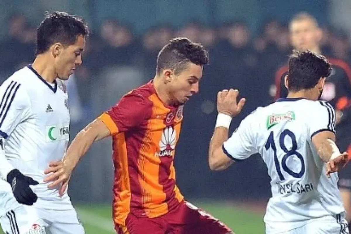 Paşa ilk yarıda bombaladı