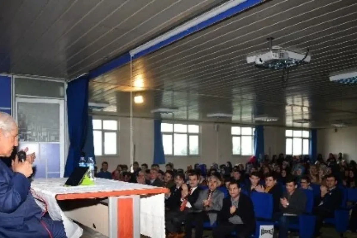Büyük usta öğrencilerle buluştu