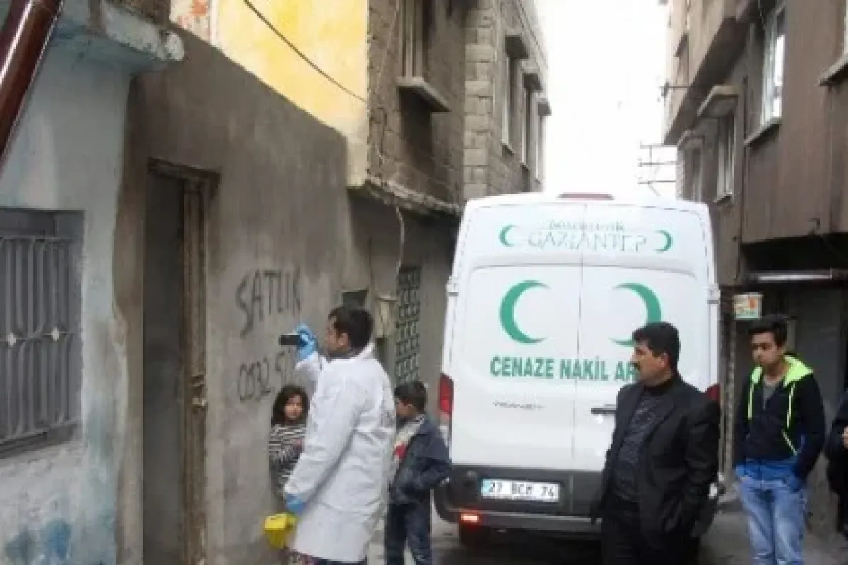 Suriyeli kadın yediği tavuktan zehirlendi