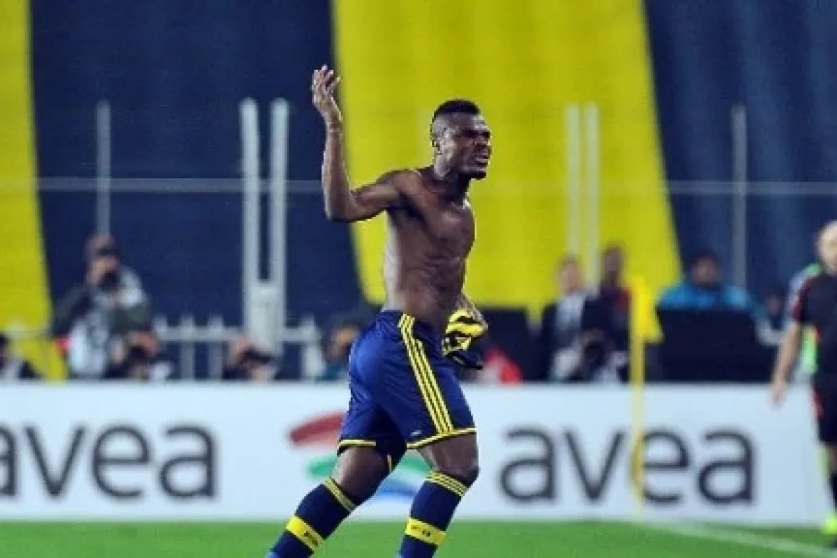 Emenike İstanbul’dan ayrıldı