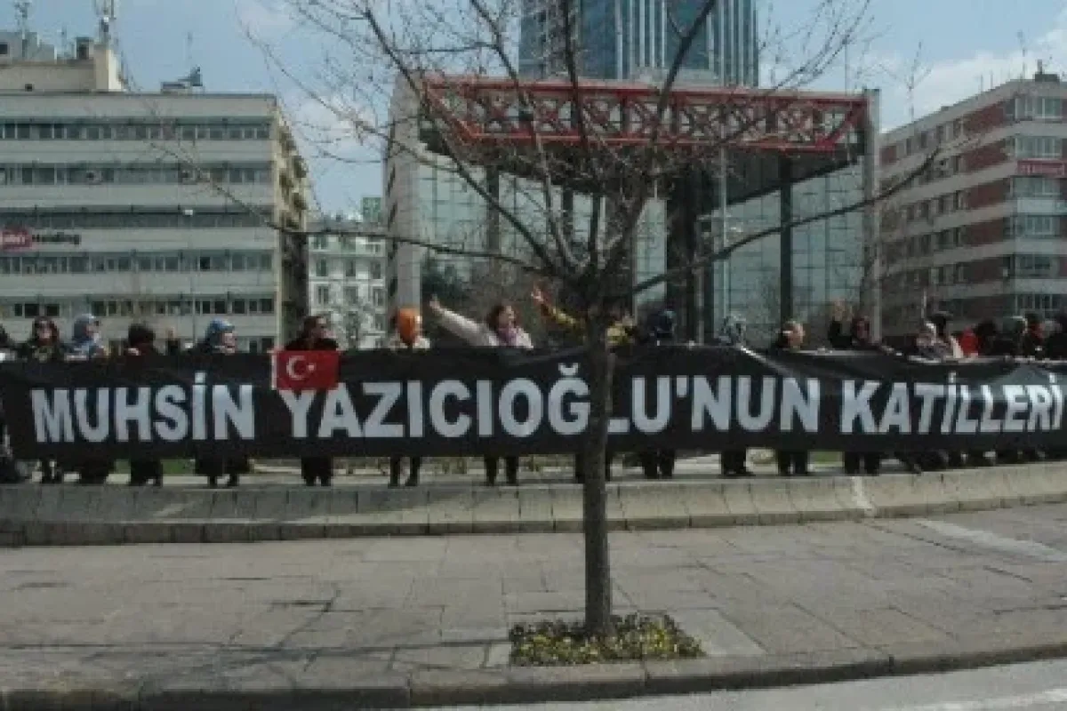 Meclis önünde Yazıcıoğlu eylemi