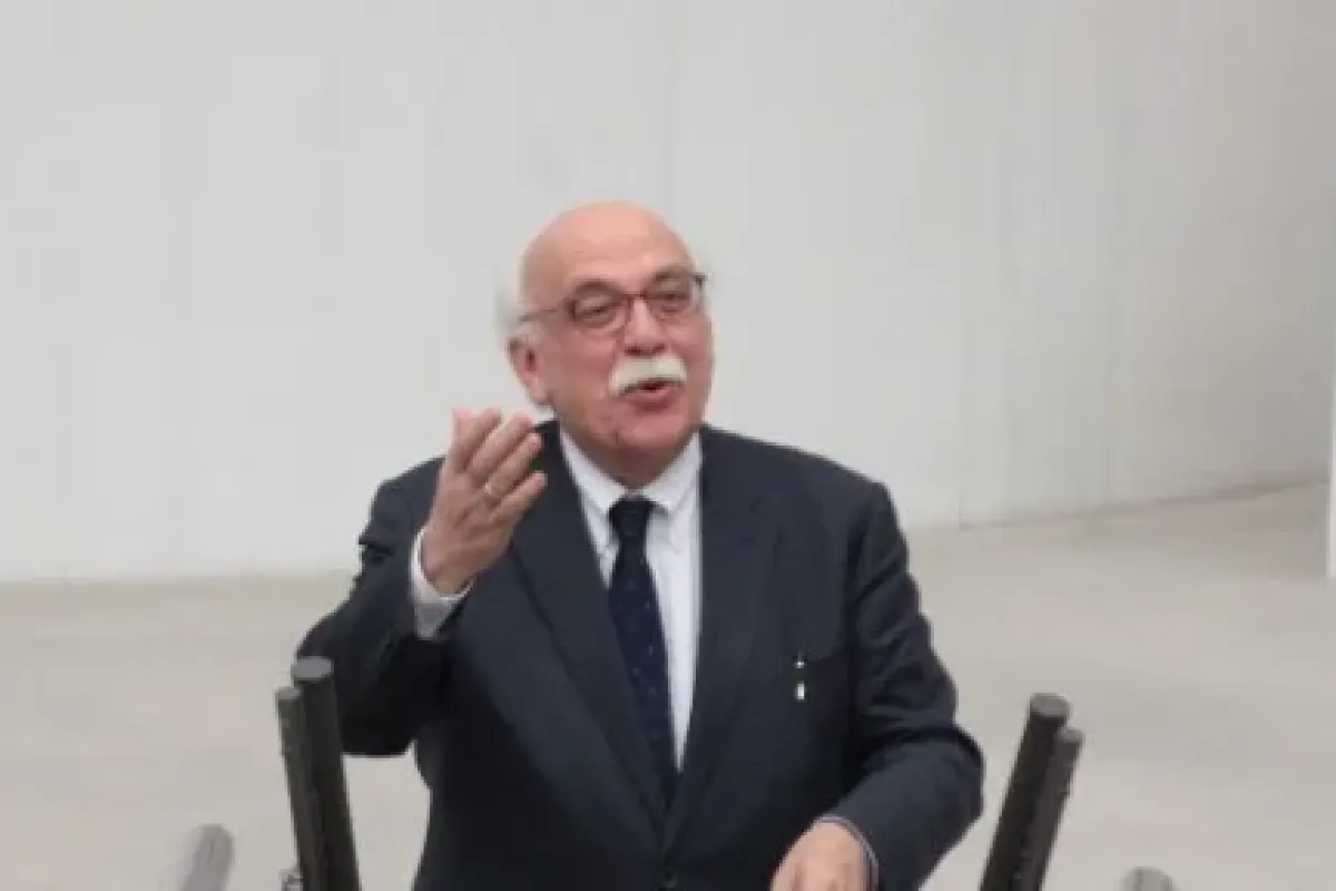 Hakkındaki gensoru reddedildi