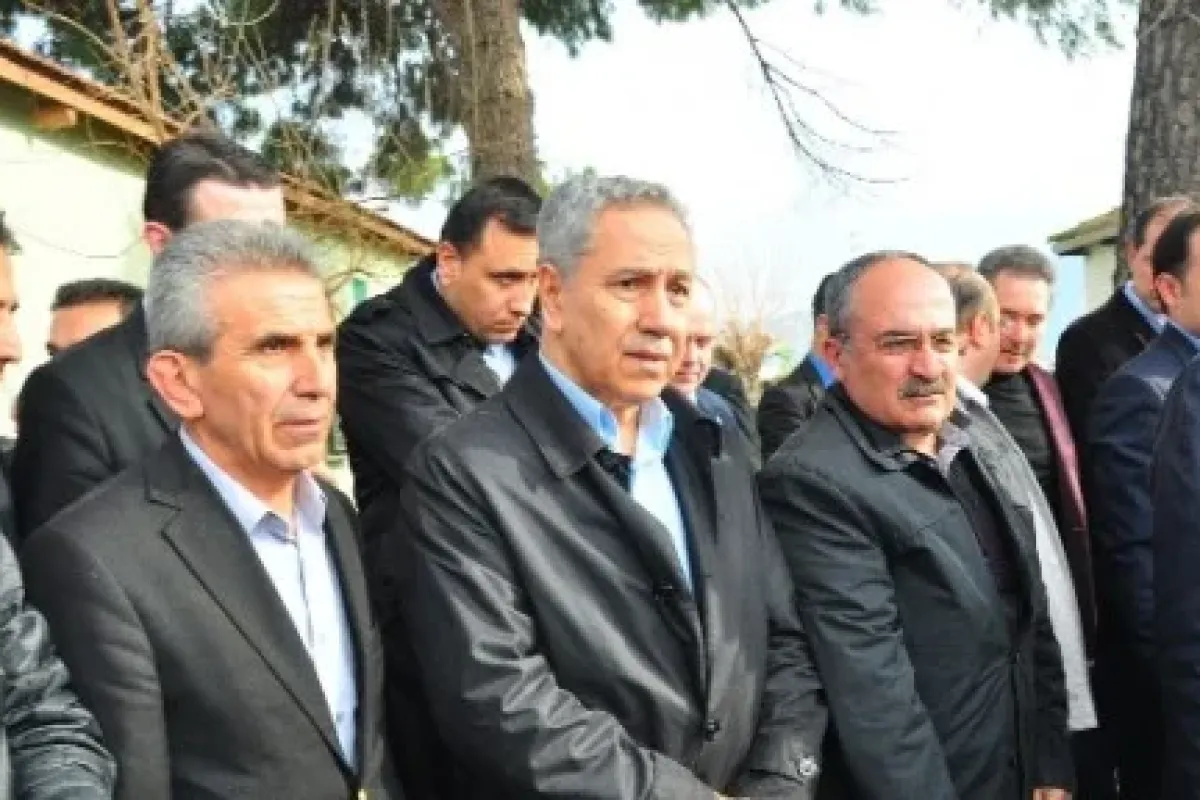 Amcasını son yolculuğuna uğurladı