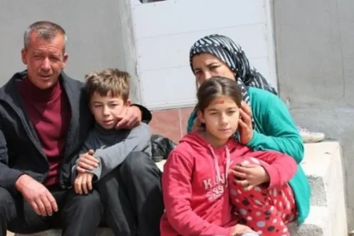 Anne-babaları barışmayan çocuklar evden kaçtı