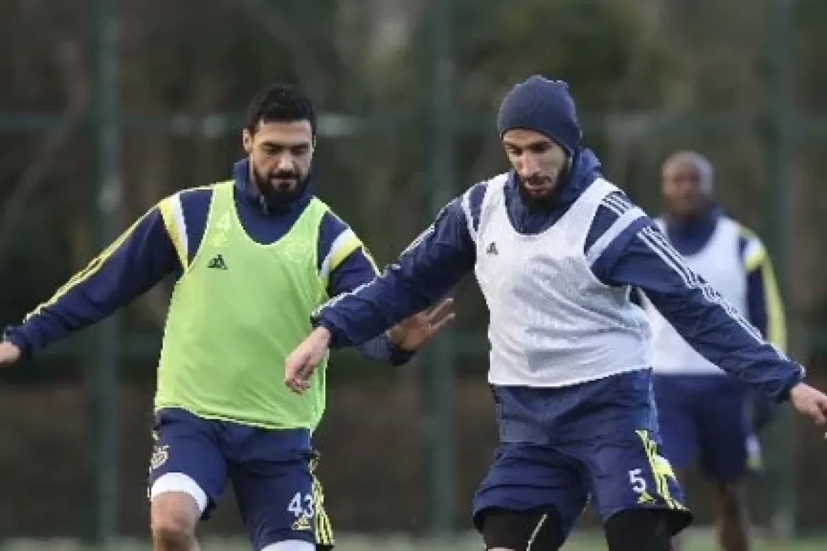 Kuyt yok, Meireles şüpheli