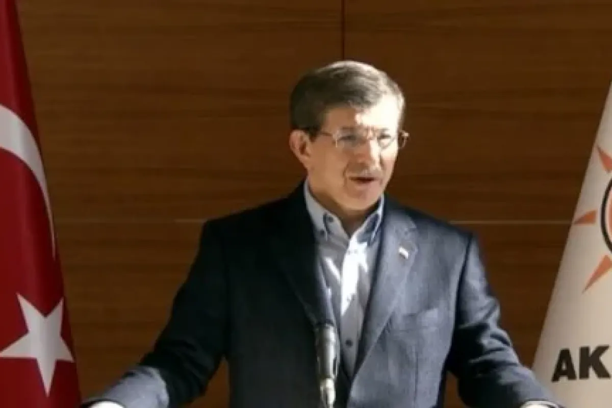 Davutoğlu: "Kendi etik komisyonlarından geçemezler"