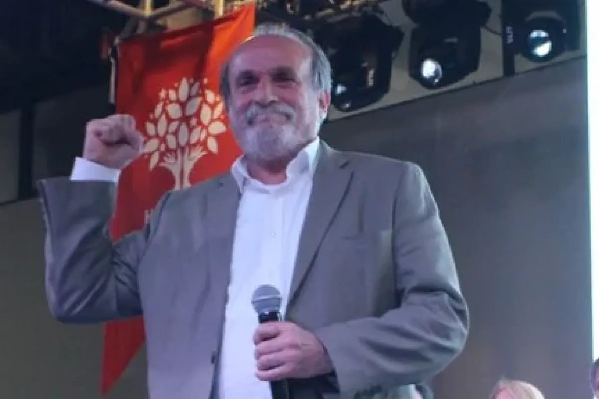 “Kadınların oylarını istiyoruz, erkekler kime istiyorsa ona oy versin"