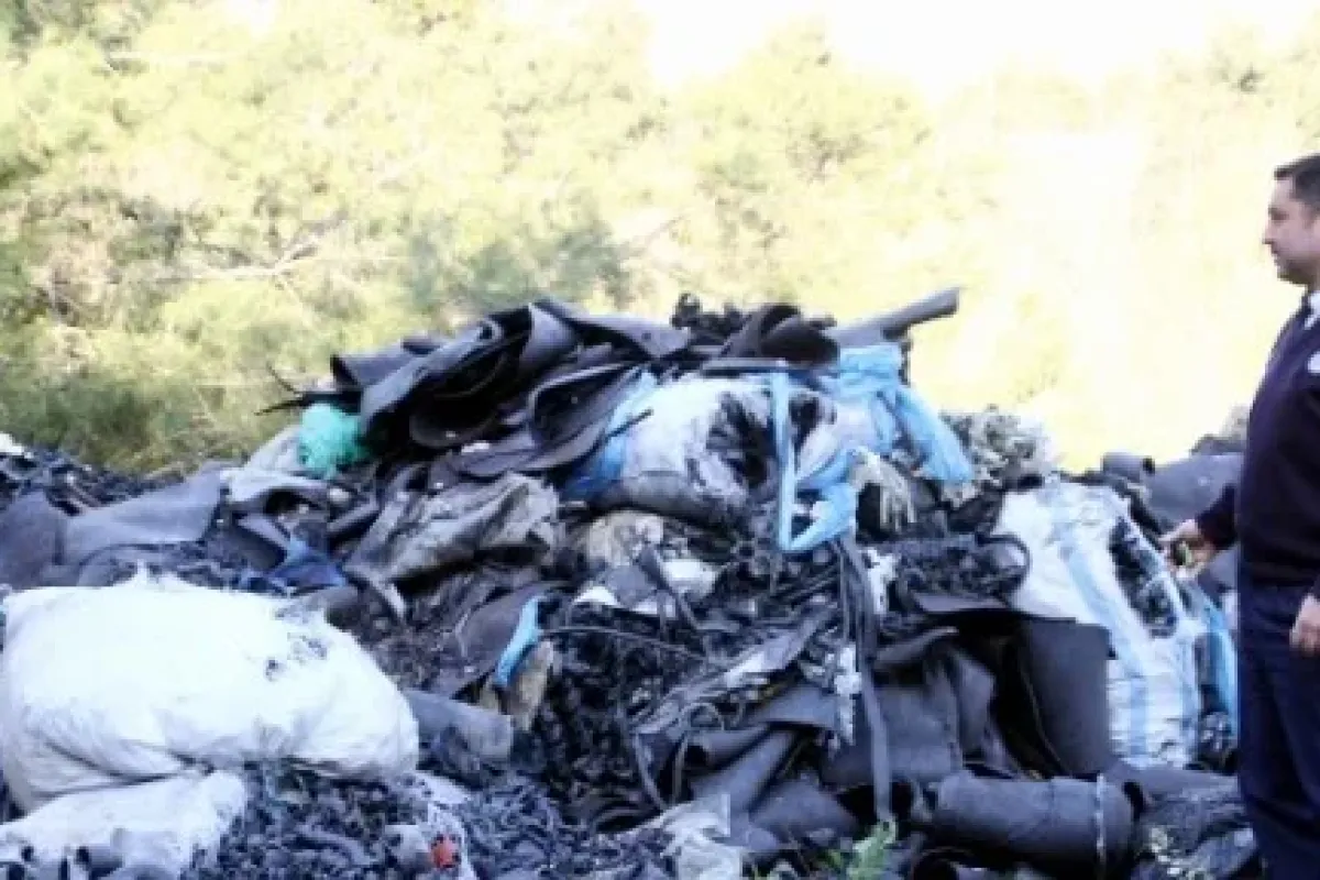 Ormanda tam 50 ton sanayi atığı bulundu