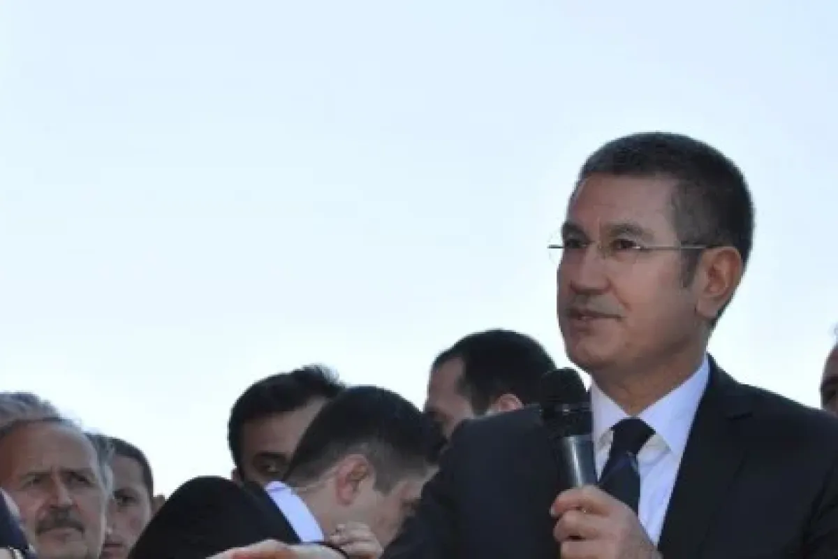 Adını taşıyan okulun öğrencileriyle buluştu