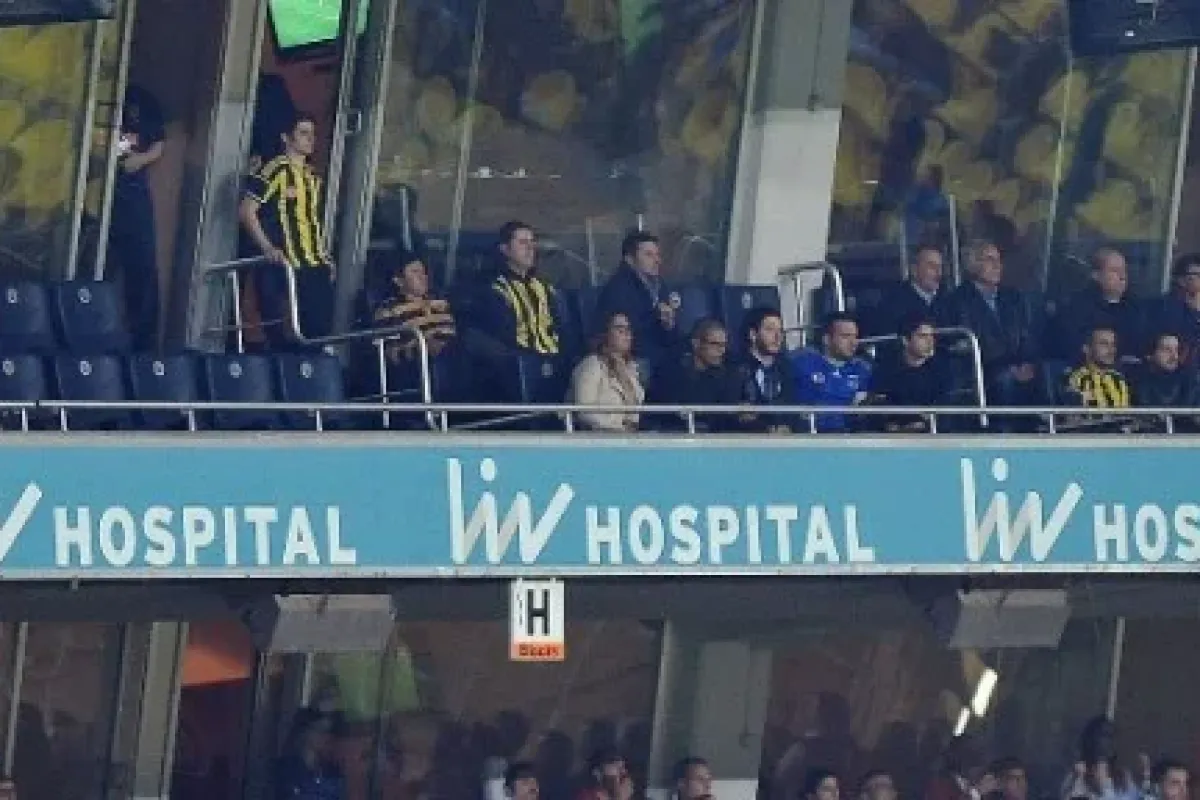 Efsane tribünde
