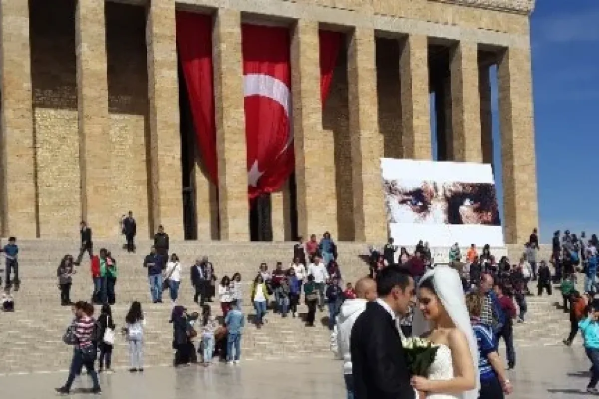 Çiftlerin yeni adresi Anıtkabir