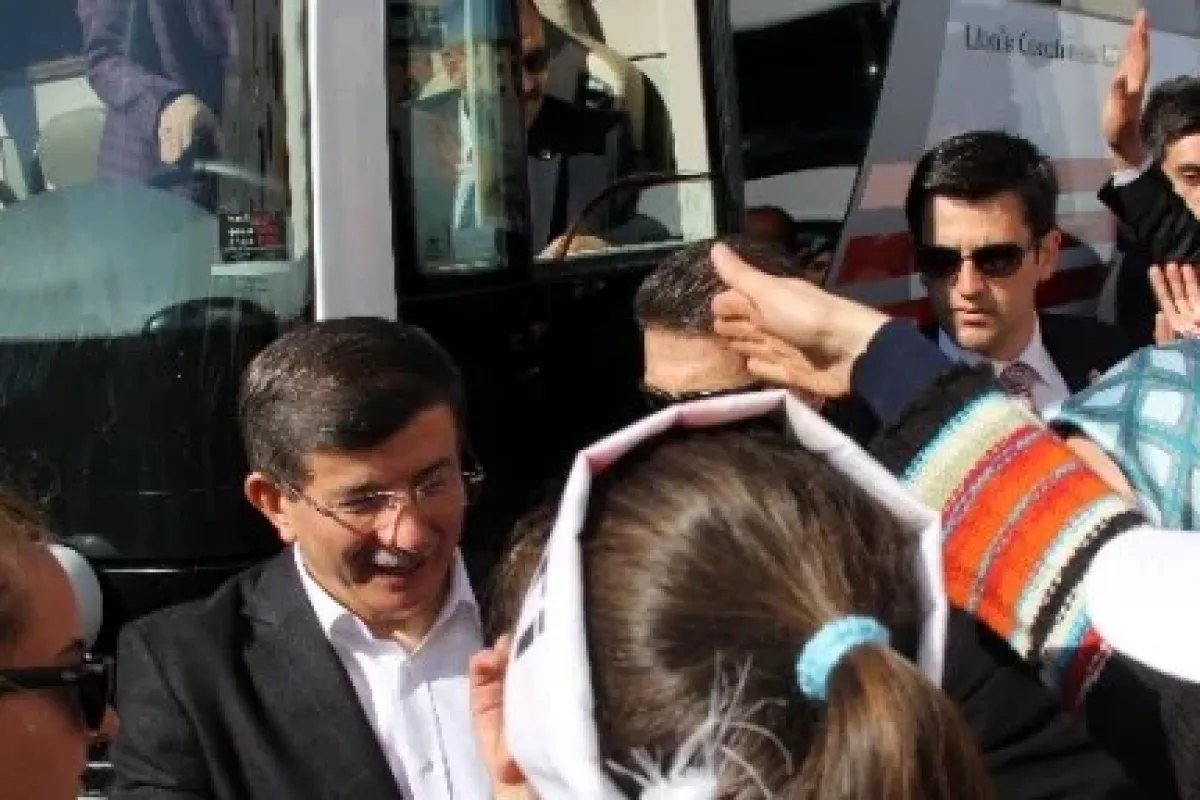 Vatandaşlarla özçekim yaptı