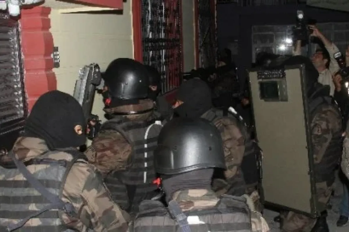 600 polisli operasyon: 25 gözaltı