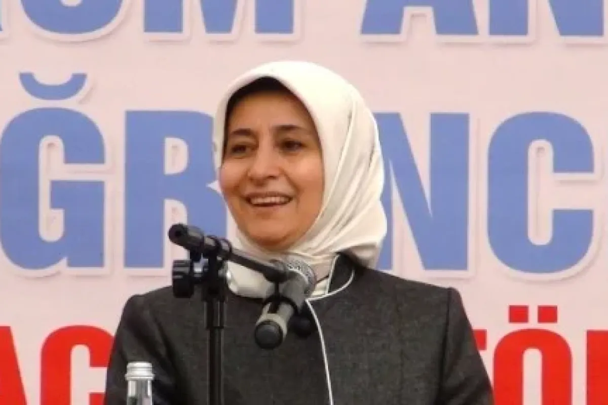 Kız yurdunun açılışına katıldı