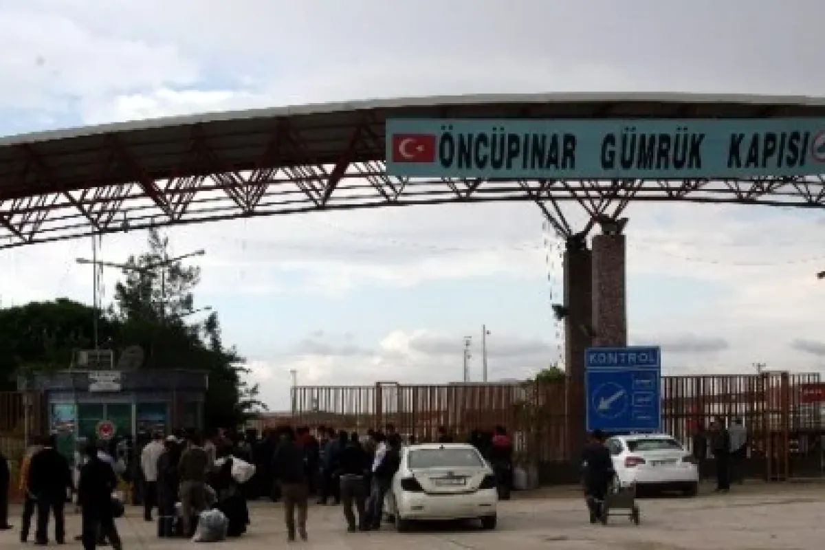 Pasaportu olan Suriyeliler ülkelerine geri dönüyor