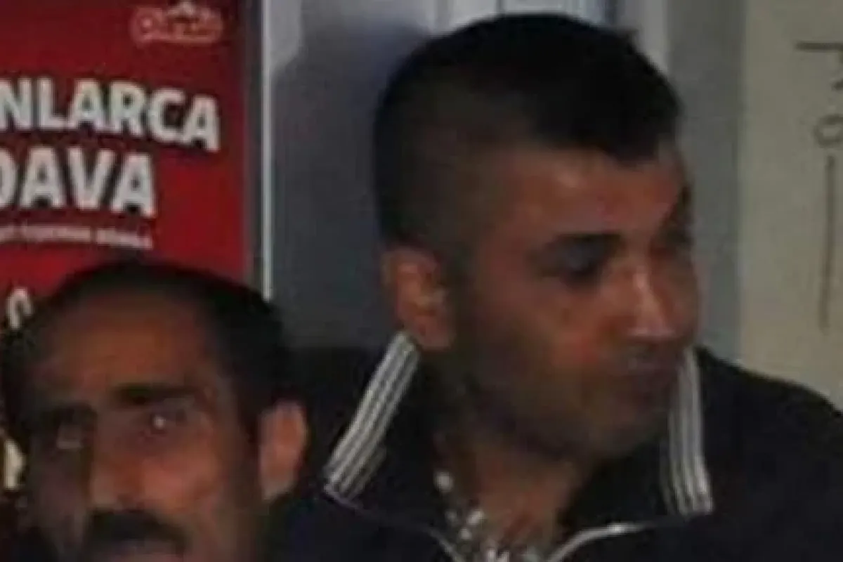 Bıçağı boynuna dayadı ve...