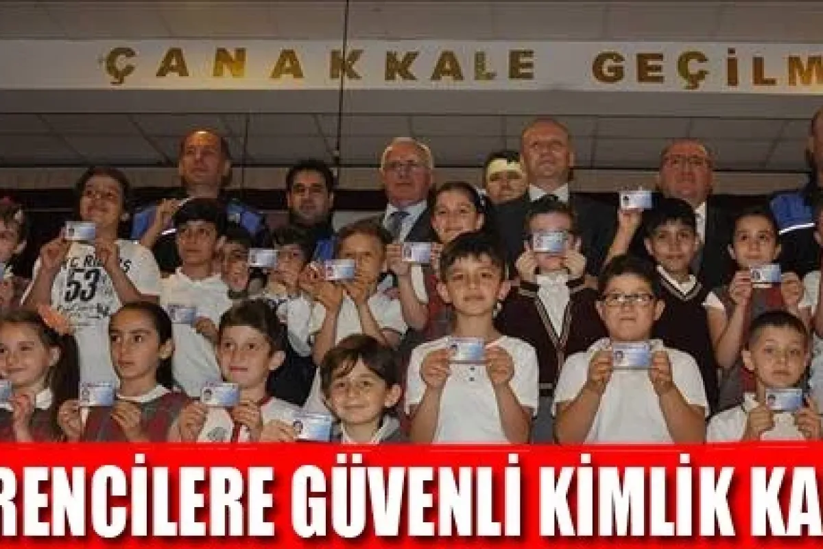 Polisten Öğrencilere Güvenli Kimlik Kartı