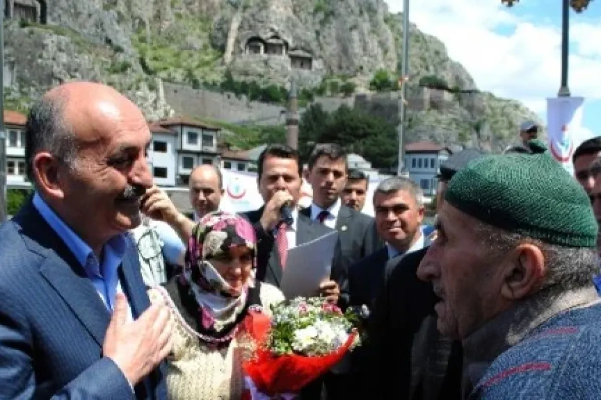 Emekli ile Bakan arasında "bakma" diyalogu