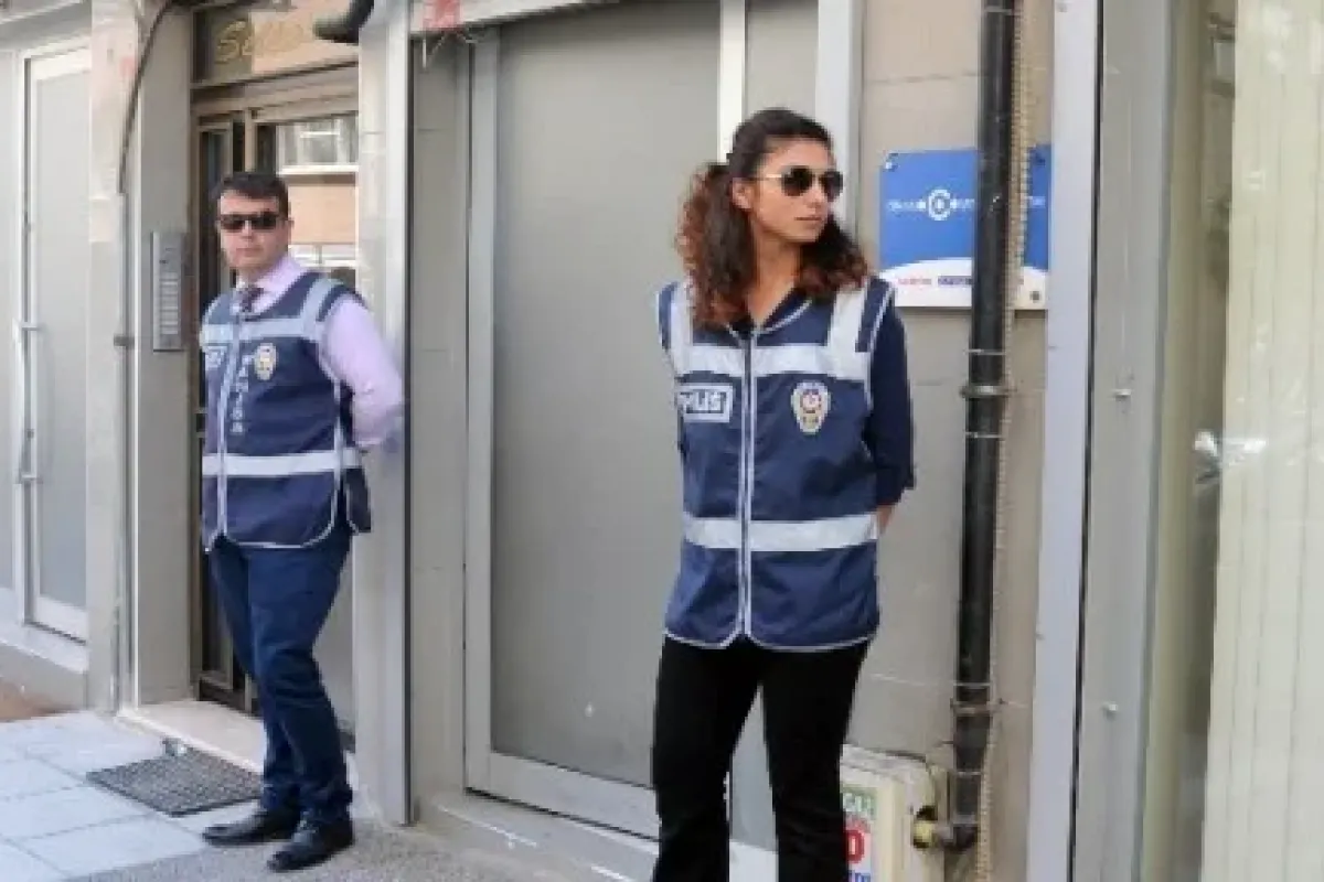 Manisa’da ’paralel yapı’ operasyonu