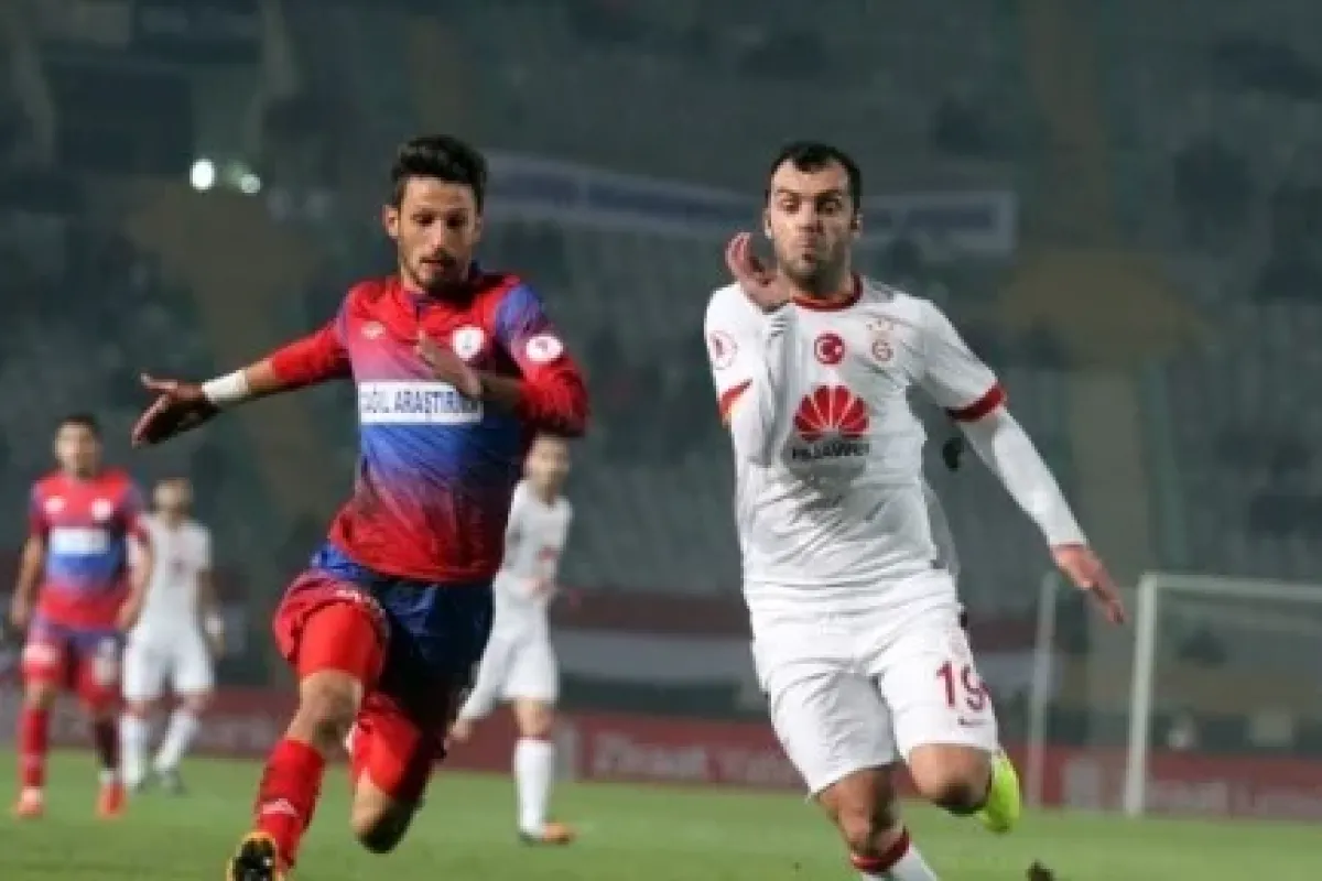 Pandev resmen gidiyor