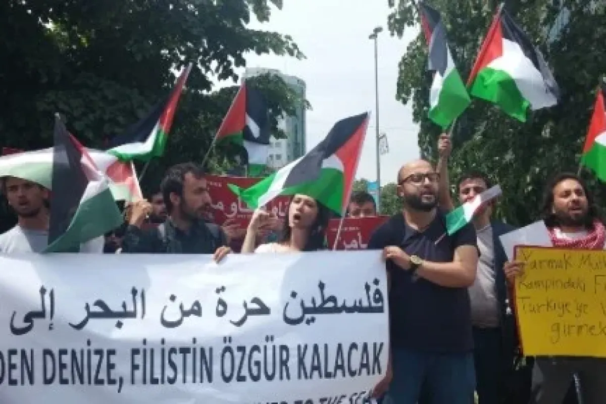 İsrail’de yeni hükümet kurulurken İstanbul’da protesto vardı
