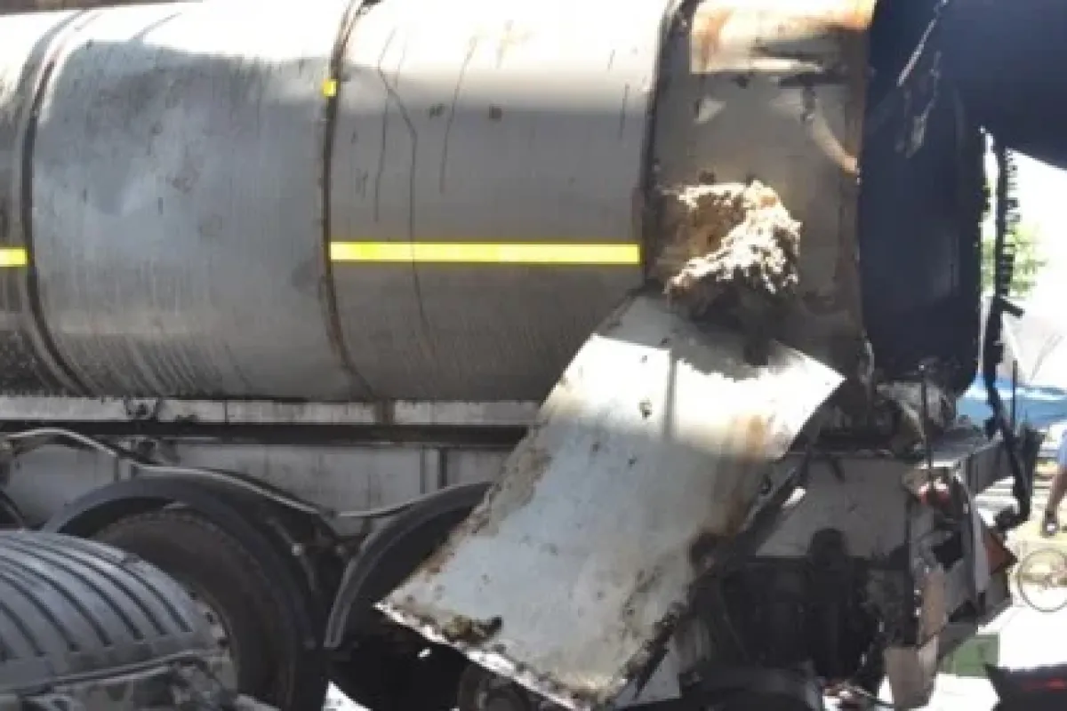 Kaynak yapılan tanker bomba gibi patladı: 4 yaralı