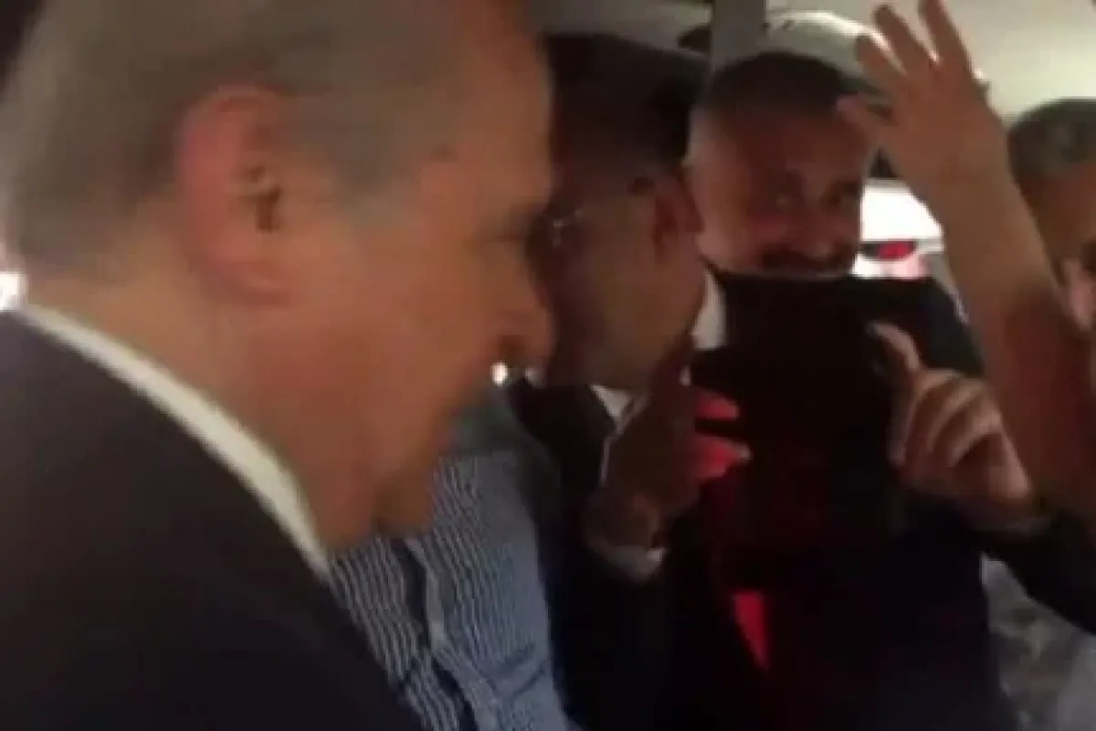Bahçeli ve minik kızın gülümseten diyaloğu