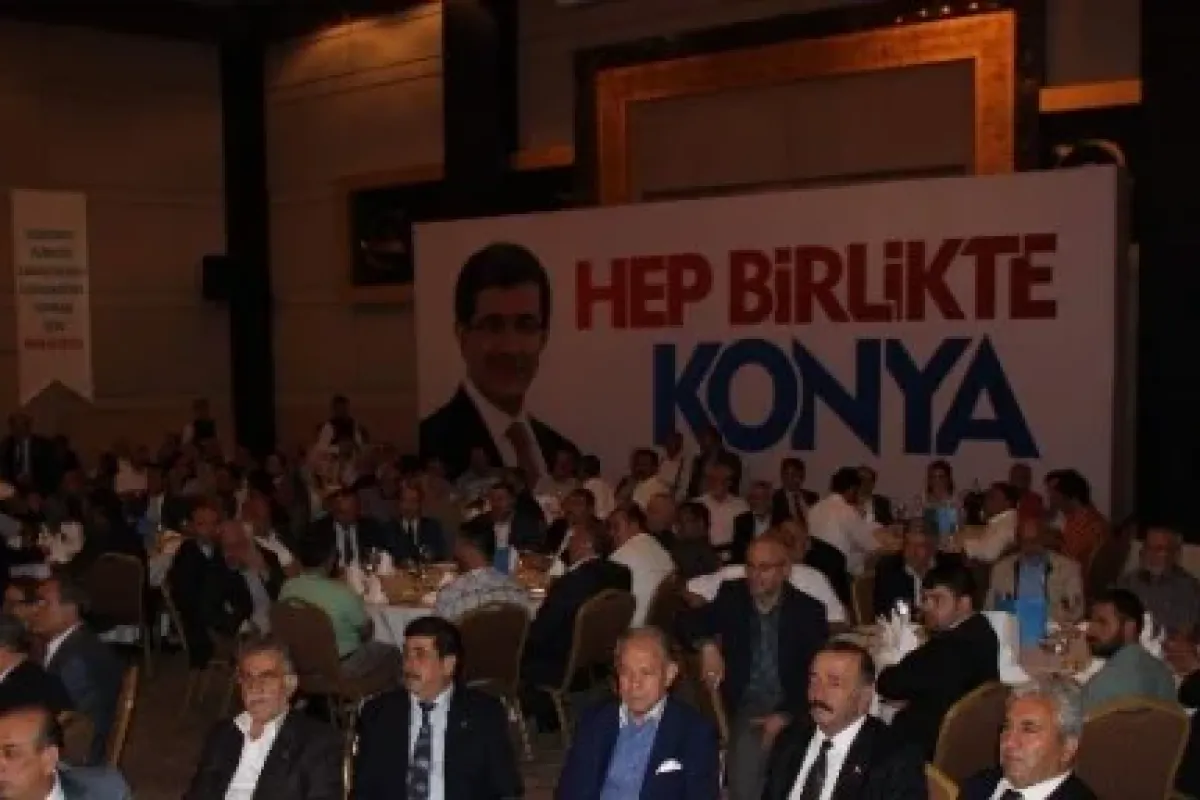 Konya’da Başbakan Davutoğlu’na destek