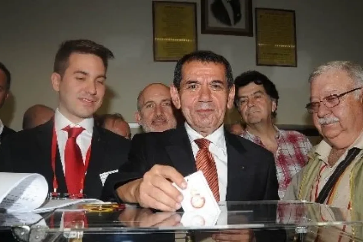 Galatasaray’da başkan adayları oy kullandı