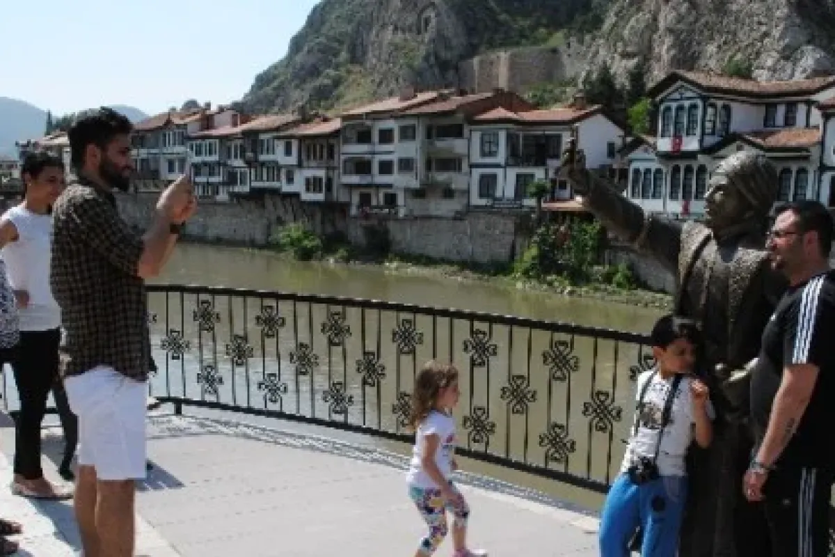 Şehzadeye yeni model telefon