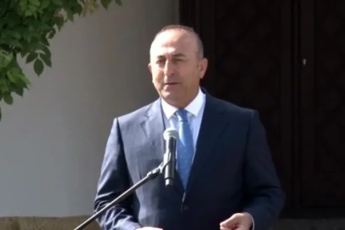 KKTC’de kararlılık mesajı verdi