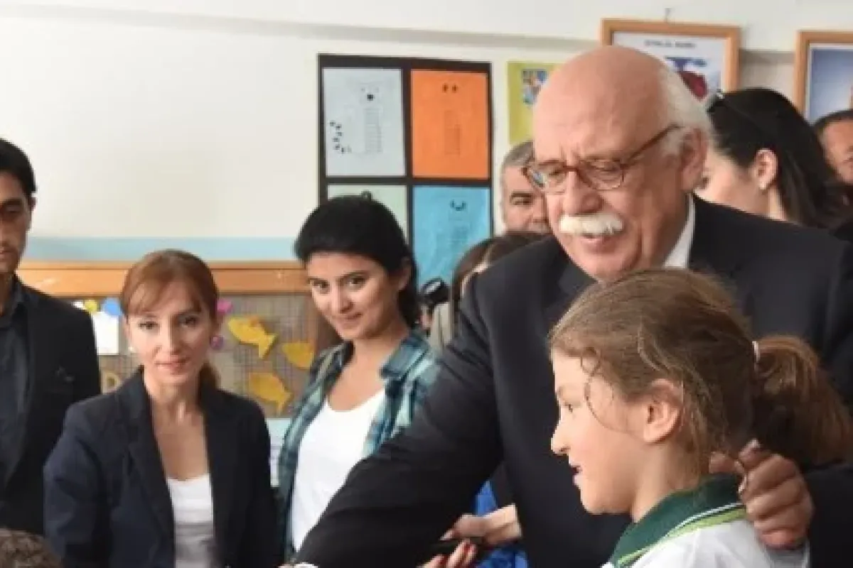 Okullarda kuru üzüm dağıtımı başladı