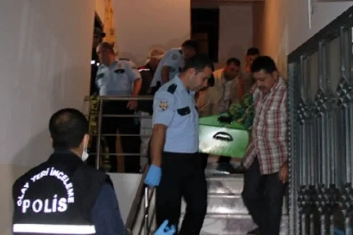 Karısını 13 yerinden bıçaklayarak 68 yaşında katil oldu