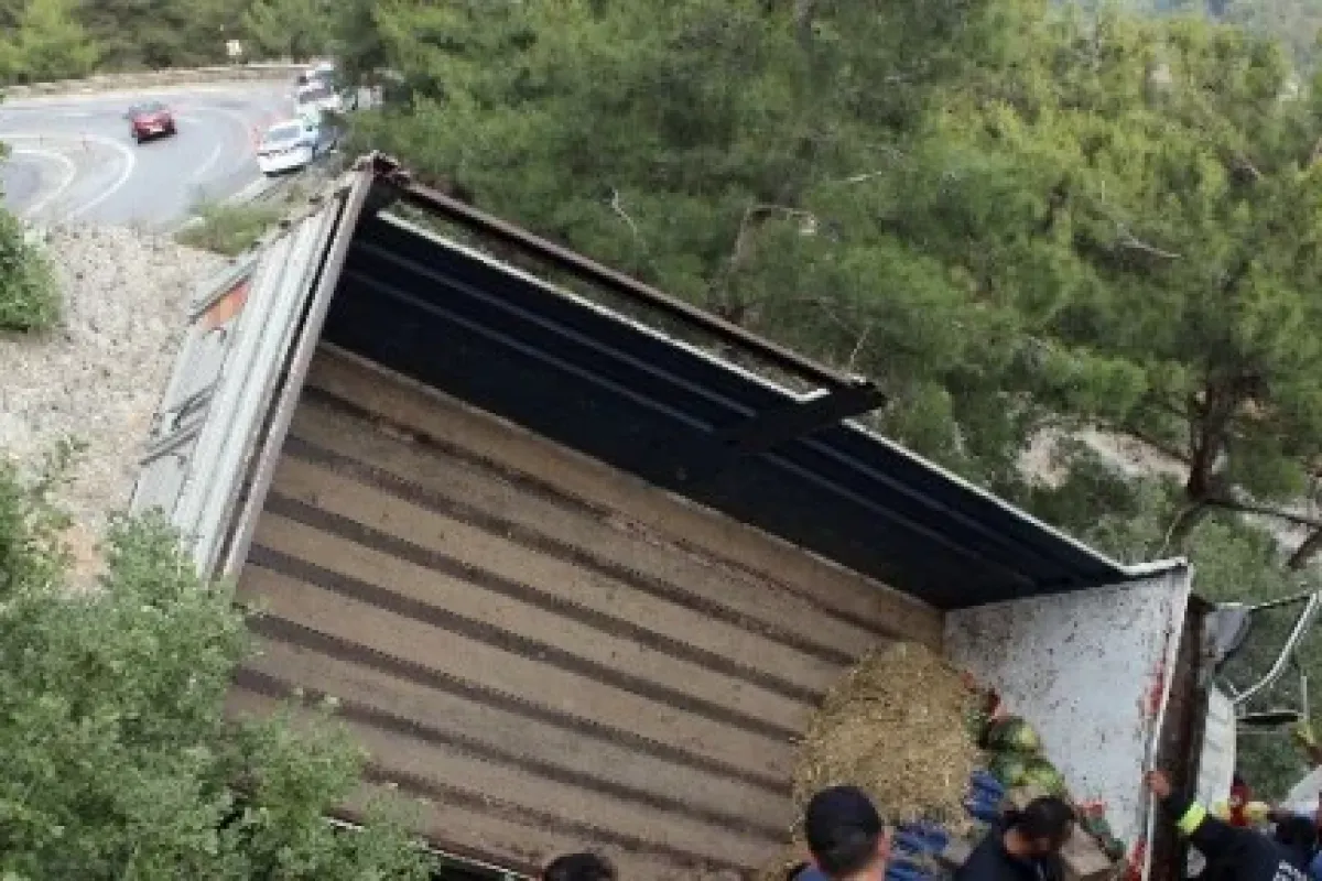Uçuruma yuvarlandı: 1 ölü