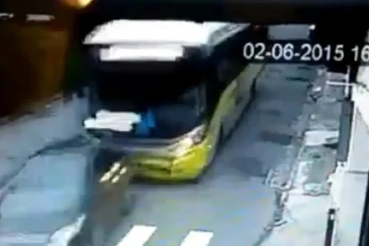 Freni patlayan otobüs dehşet saçtı !