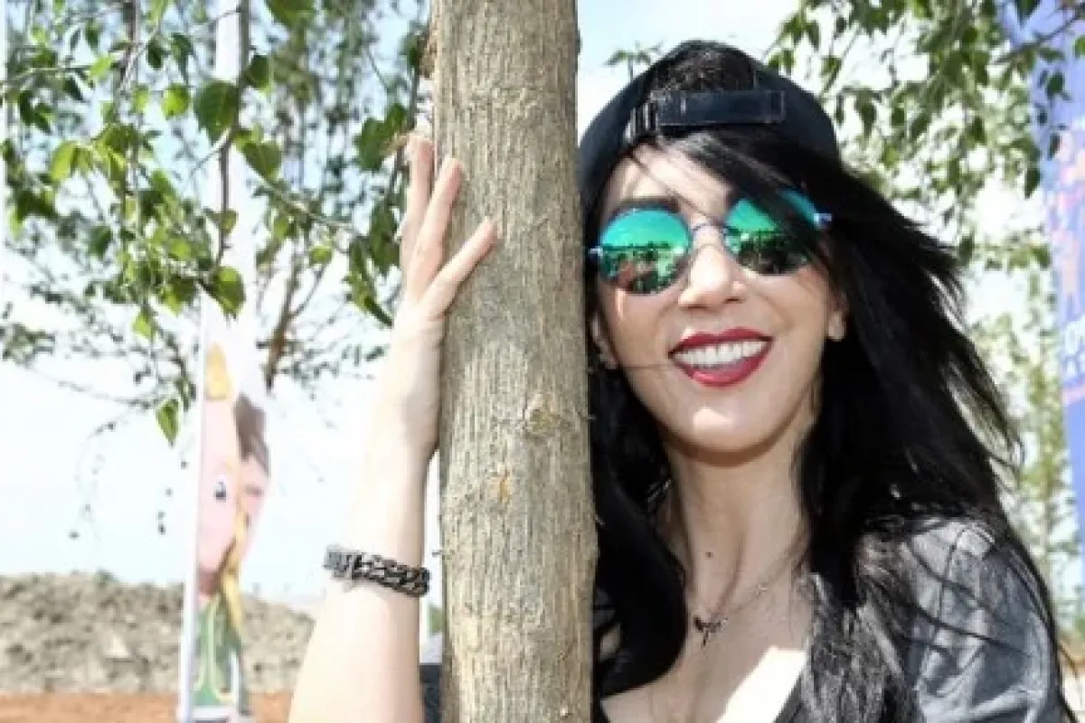 Hande Yener ’yalancı kızılderili portakalı’ dikti