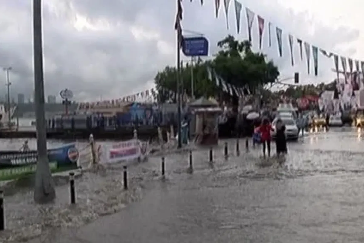 Üsküdar’da deniz ve kara yine birleşti