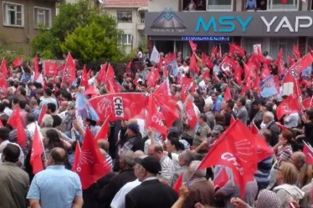 CHP mitinginde gerginlik