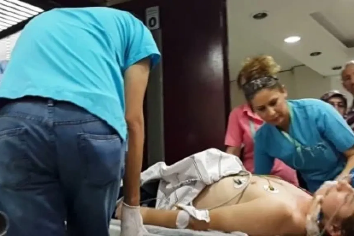 Boğaz sularına düşen genç yaşam mücadelesi veriyor